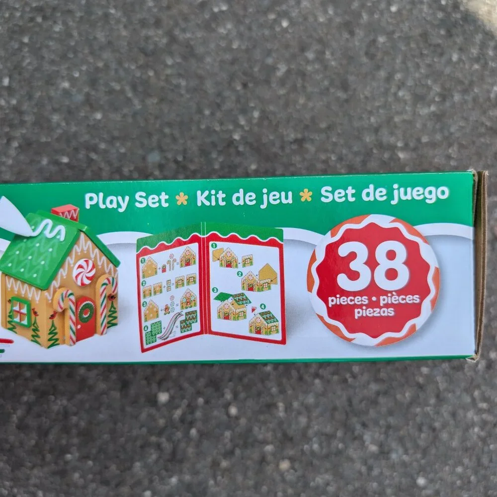 Melissa & Doug Gingerbread House Wooden Playset 38 Pieces Building Christmas NEW